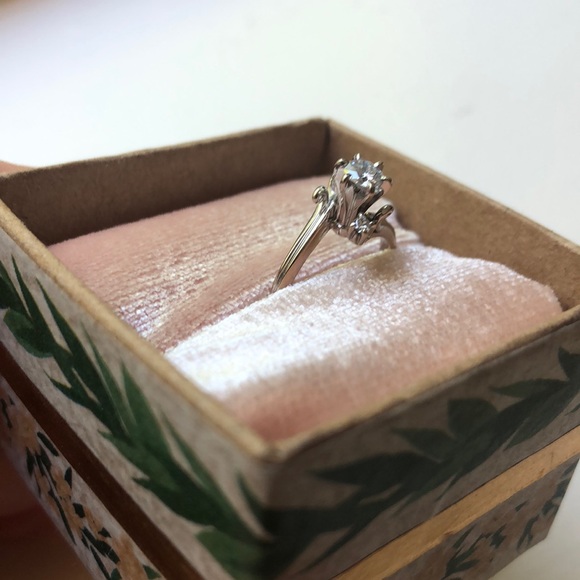 Antique diamond and white gold ring moi et toi - Picture 8 of 8